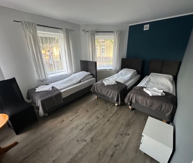 TRZYOSOBOWY Z PRZYSTOSOWANIEM DLA NIEPEŁNOSPRAWNYCH